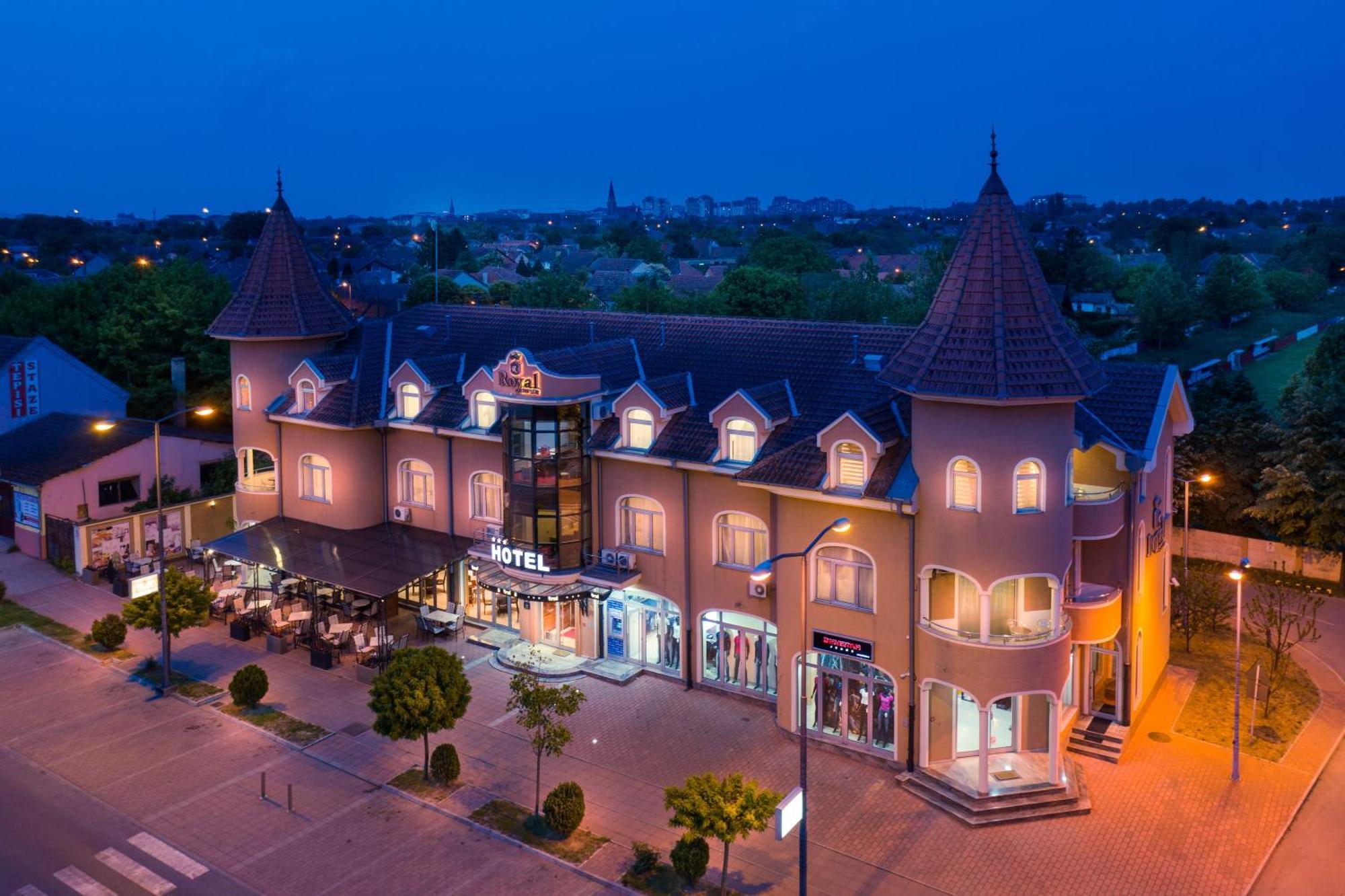 Garni Hotel Royal Crown Subotica Exterior foto